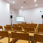 Open011 Hostel *