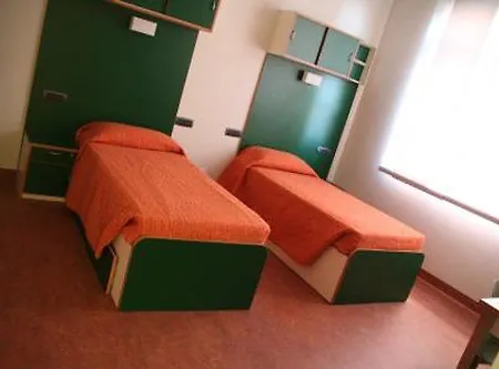 Hostel Open011