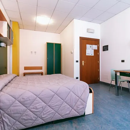 Hostel Open011