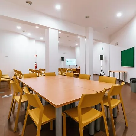 Open011 Hostel *